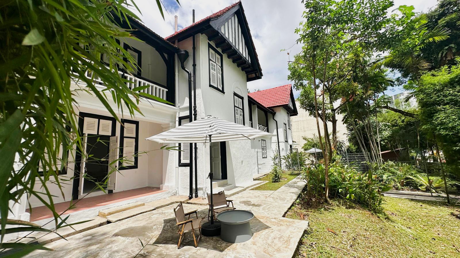 STAY by The Assembly Place | 127 Henderson Road image 5