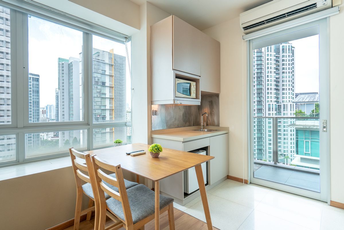 Sona Studio | Balcony | MetroResidences Newton image 2