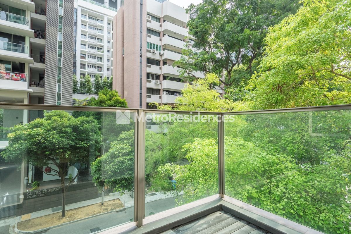 Grand Studio | Balcony | MetroResidences Newton image 2