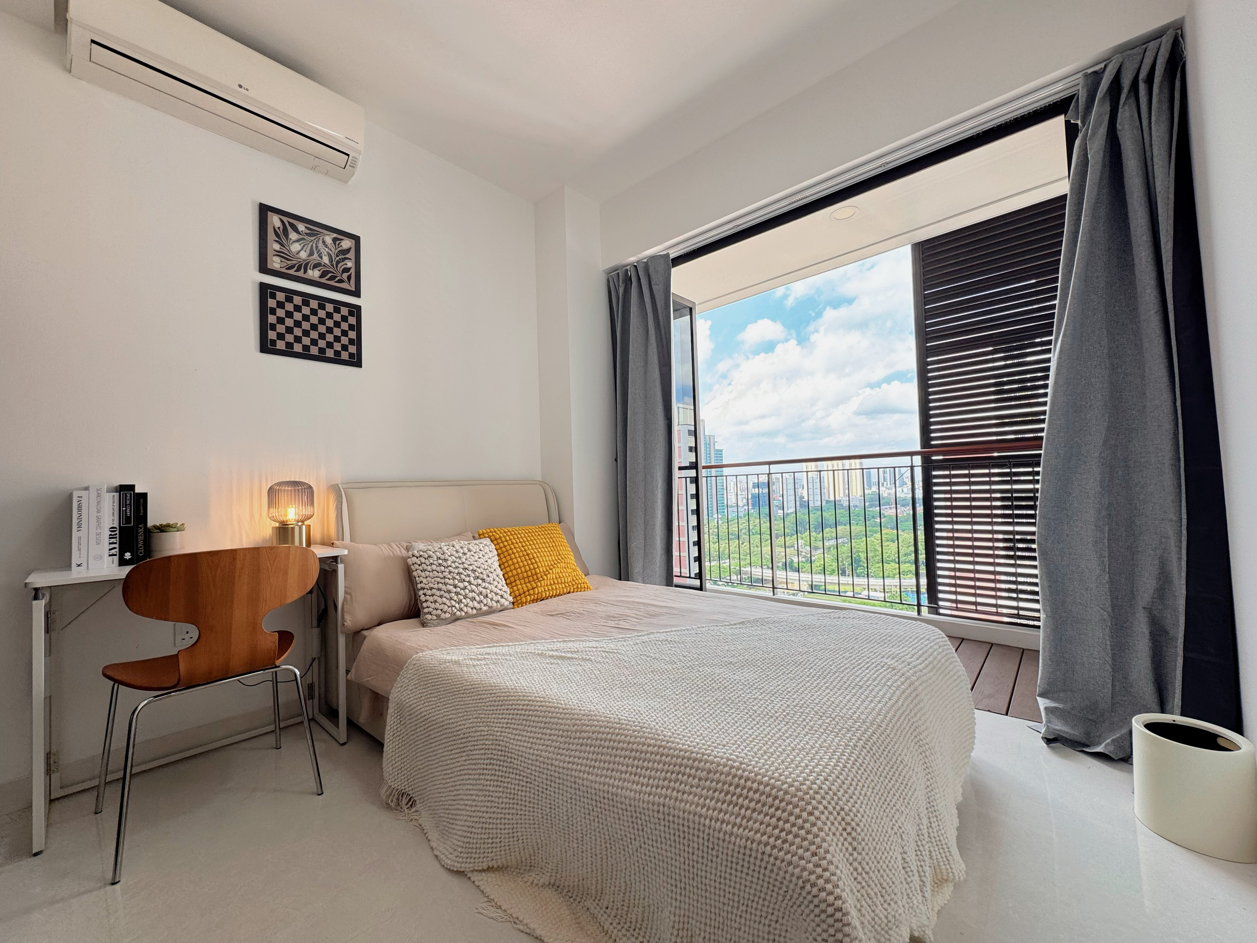 Private Room at Singroost Novena